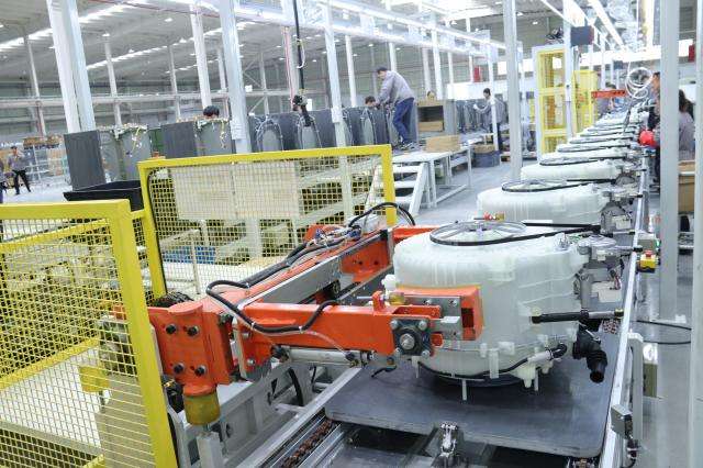 全自动机械制造工厂是不是中国未来竞争力的决定性因素